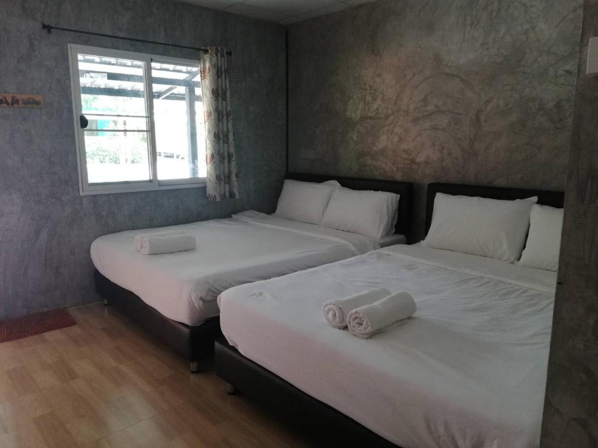 Banrimkhao Pakchong Villa Екстериор снимка